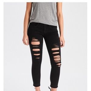 American Eagle ripped crop jeans